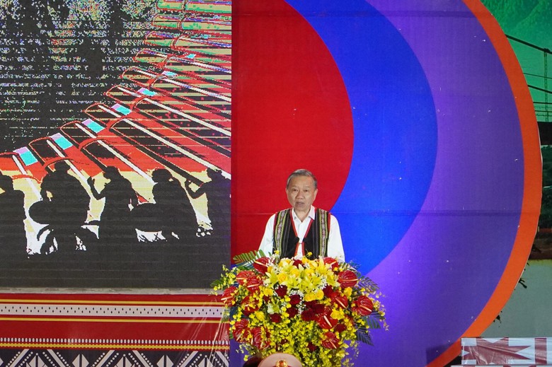 Rực rỡ ng&agrave;y hội Văn ho&aacute; - Thể thao -Du lịch c&aacute;c d&acirc;n tộc v&ugrave;ng T&acirc;y Nguy&ecirc;n - Ảnh 2.