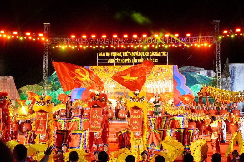 Rực rỡ ng&agrave;y hội Văn ho&aacute; - Thể thao -Du lịch c&aacute;c d&acirc;n tộc v&ugrave;ng T&acirc;y Nguy&ecirc;n - Ảnh 1.