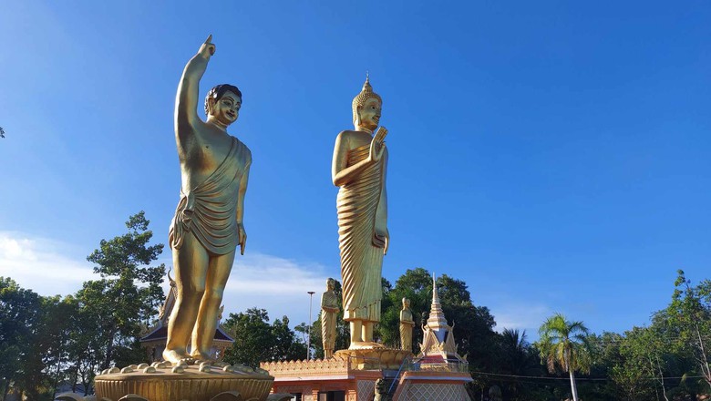 Thăm ngôi chùa lộng lẫy sắc vàng ở Sóc Trăng - Ảnh 4. Thăm ngôi chùa lộng lẫy sắc vàng ở Sóc Trăng - Ảnh 4.