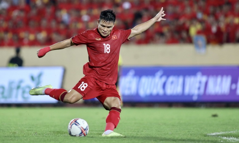 Qu&ecirc;n người h&ugrave;ng thời thầy Park đi, đ&acirc;y mới l&agrave; niềm hy vọng của h&agrave;ng c&ocirc;ng tuyển Việt Nam  - Ảnh 1.