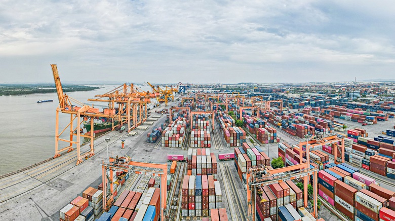 Bộ GTVT dự b&aacute;o h&agrave;ng h&oacute;a qua cảng tăng mạnh  - Ảnh 1.