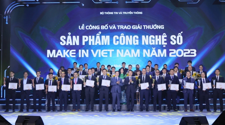 Khai mạc Diễn đ&agrave;n Quốc gia về ph&aacute;t triển doanh nghiệp c&ocirc;ng nghệ số Việt Nam lần thứ V - Ảnh 4.