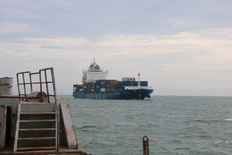 Tập trung phương tiện đẩy nhanh tiến độ nạo v&eacute;t luồng C&aacute;i M&eacute;p - Thị Vải - Ảnh 6.