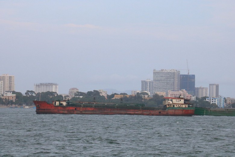 Tập trung phương tiện đẩy nhanh tiến độ nạo v&eacute;t luồng C&aacute;i M&eacute;p - Thị Vải - Ảnh 4.