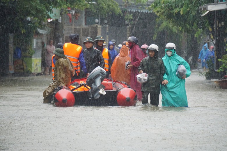 Nhận diện nguy&ecirc;n nh&acirc;n ch&iacute;nh, hiến kế chống ngập lụt đ&ocirc; thị Đ&agrave; Nẵng - Ảnh 3.