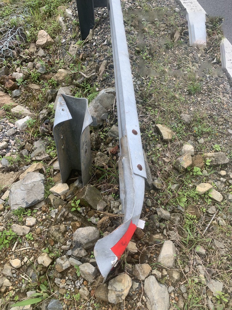 Thiết bị hộ lan quốc lộ 27C ở Kh&aacute;nh Ho&agrave; li&ecirc;n tục bị th&aacute;o trộm - Ảnh 5.