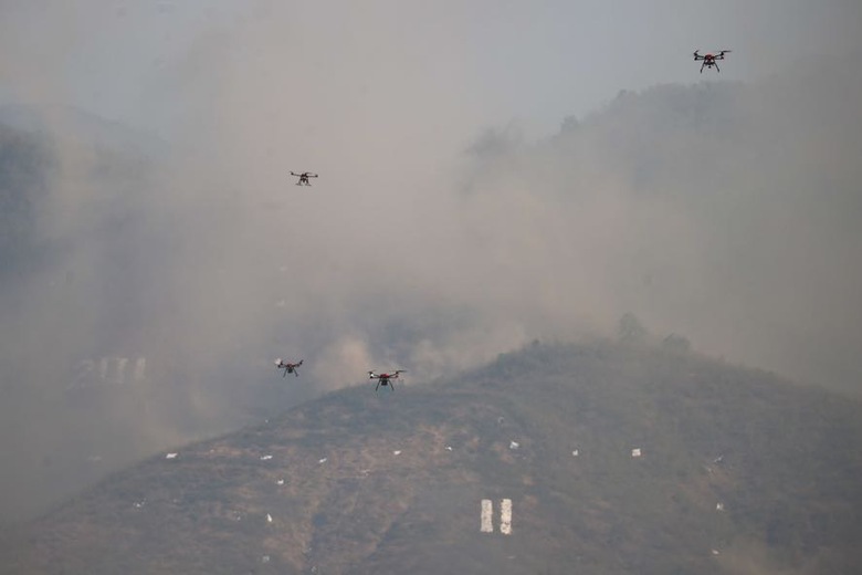 Thủ tướng Phạm Minh Ch&iacute;nh dự diễn tập chiến thuật bắn đạn thật  - Ảnh 11.