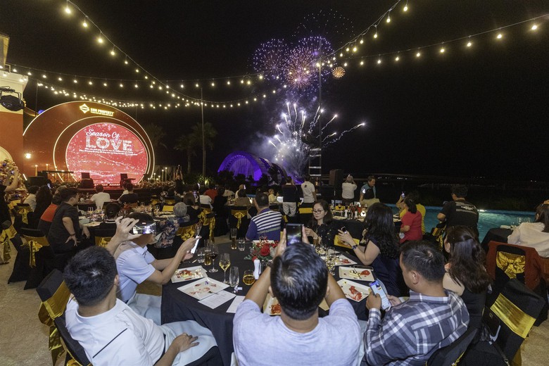 Season of Love: Thăng hoa t&igrave;nh y&ecirc;u v&agrave; nghệ thuật giữa biển trời Ph&uacute; Quốc - Ảnh 4.