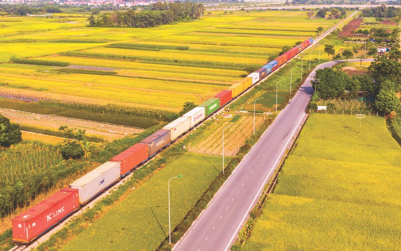 Cần hơn 2.085 ngh&igrave;n tỷ đồng chuyển đổi năng lượng xanh đường sắt