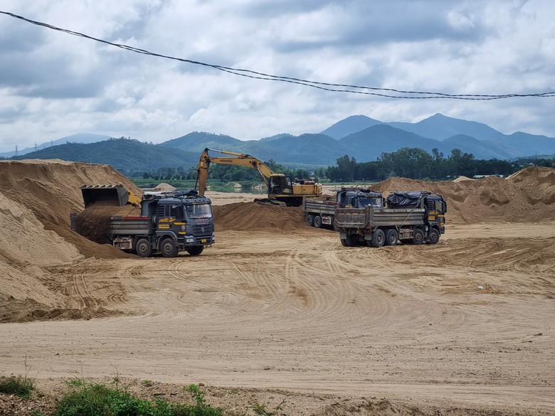 Đẩy tiến độ thi c&ocirc;ng cao tốc Ho&agrave;i Nhơn - Quy Nhơn- Ảnh 3.