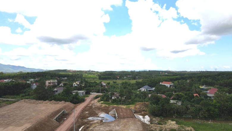 Kh&oacute; b&agrave;n giao mặt bằng sạch cao tốc Bắc-Nam qua Quảng B&igrave;nh theo mốc chỉ đạo của Ch&iacute;nh phủ - Ảnh 3.