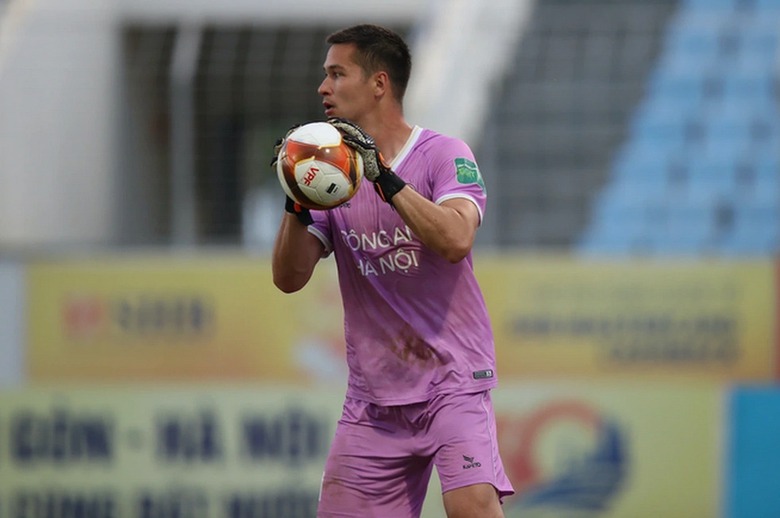 Ng&ocirc;i sao trị gi&aacute; 18 tỷ đồng b&aacute;o tin cực vui cho HLV Troussier trước Asian Cup  - Ảnh 1.