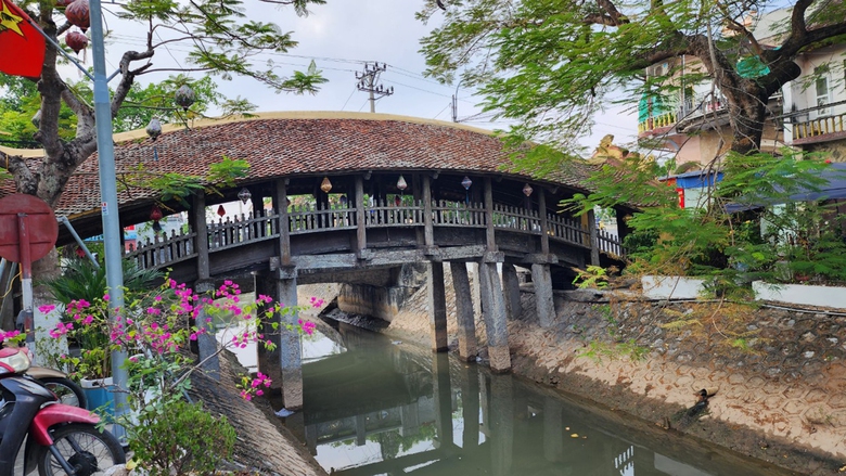 Chuyện lạ ở l&agrave;ng đồng n&aacute;t c&oacute; trăm tỷ ph&uacute;  - Ảnh 3.