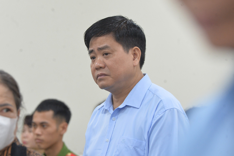 Ông Nguyễn Đức Chung nhận thêm 18 tháng tù - Ảnh 1.
