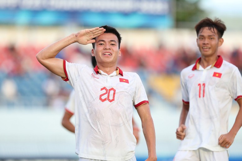 Sao U23 Việt Nam bị CĐV Indonesia “tấn công” sau chức vô địch giải Đông Nam Á - Ảnh 1.