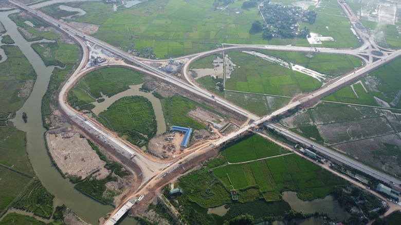 Ngày 2/9, các phương tiện được lưu thông trên cao tốc QL45 - Nghi Sơn - Ảnh 3.