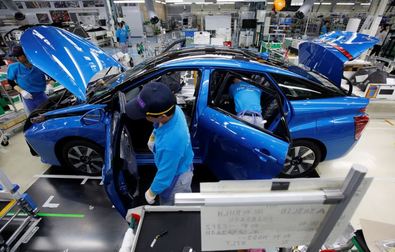 Toàn bộ nhà máy của Toyota tại Nhật tạm dừng hoạt động từ chiều nay - Ảnh 1.