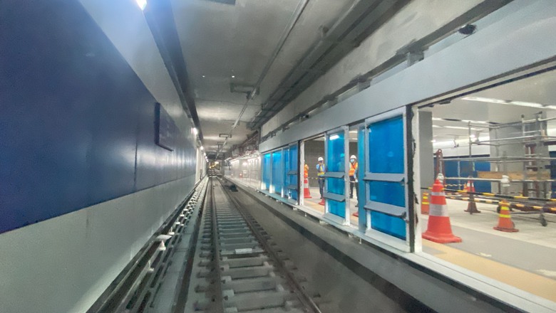 Ngắm đoàn tàu đầu tiên của tuyến metro số 1 (Bến Thành - Suối Tiên) chạy thử nghiệm trên toàn tuyến - Ảnh 3.