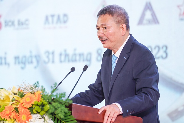 Thủ tướng: Khởi c&ocirc;ng 2 nh&agrave; ga s&acirc;n bay mới l&agrave; bước đầu, nhiệm vụ c&ograve;n rất nặng nề - Ảnh 6.