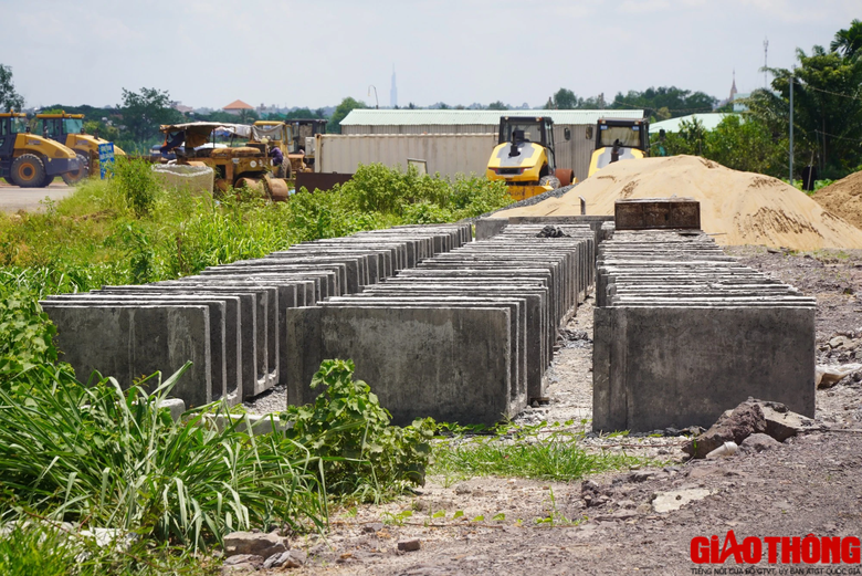 Đồng Nai: Sau gần ba năm thi công hương lộ 2 giờ ra sao? - Ảnh 4. Đồng Nai: Sau gần ba năm thi công hương lộ 2 giờ ra sao? - Ảnh 4.