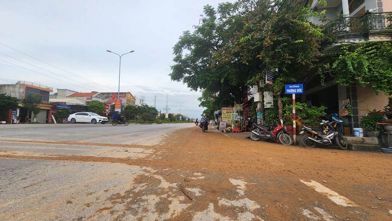 Hải Ph&ograve;ng: Người d&acirc;n k&ecirc;u trời v&igrave; nh&agrave; thầu thi c&ocirc;ng mất an to&agrave;n giao th&ocirc;ng, &ocirc; nhiễm m&ocirc;i trường - Ảnh 5.