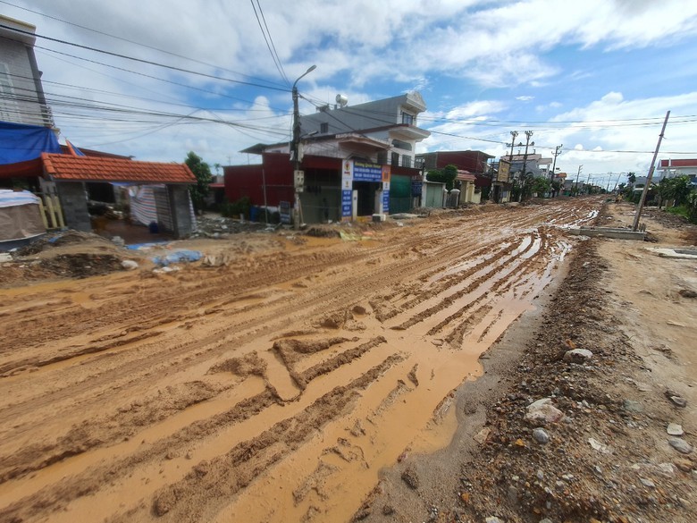 Hải Ph&ograve;ng: Người d&acirc;n k&ecirc;u trời v&igrave; nh&agrave; thầu thi c&ocirc;ng mất an to&agrave;n giao th&ocirc;ng, &ocirc; nhiễm m&ocirc;i trường - Ảnh 3.
