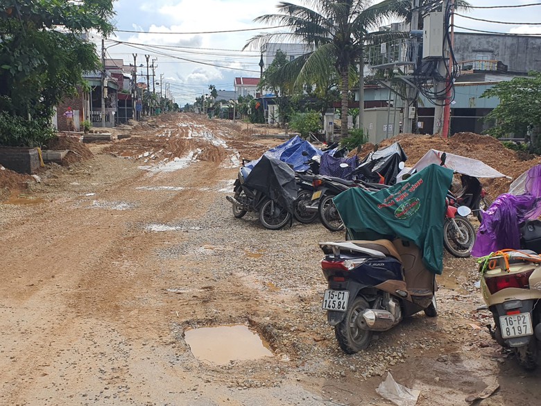 Hải Ph&ograve;ng: Người d&acirc;n k&ecirc;u trời v&igrave; nh&agrave; thầu thi c&ocirc;ng mất an to&agrave;n giao th&ocirc;ng, &ocirc; nhiễm m&ocirc;i trường - Ảnh 4.