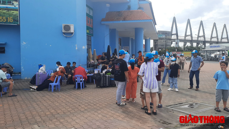 Ki&ecirc;n Giang: C&aacute;c chuyến t&agrave;u, ph&agrave; ra đảo tạm ngưng hoạt động do ảnh hưởng b&atilde;o số 3 - Ảnh 2.