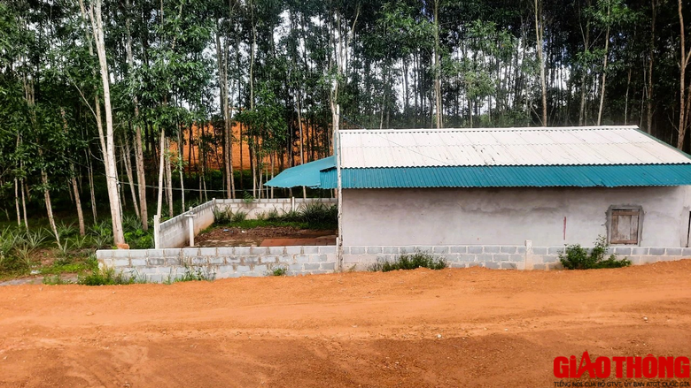 Tập trung th&aacute;o gỡ c&aacute;c điểm &ldquo;đường găng&rdquo; mặt bằng cao tốc Vạn Ninh &ndash; Cam Lộ - Ảnh 3.