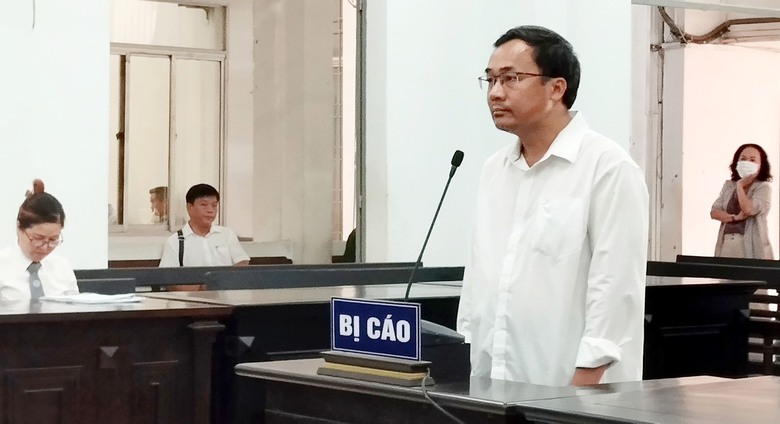 Vụ c&aacute;n bộ ng&acirc;n h&agrave;ng t&ocirc;ng chết người rồi bỏ chạy: Đ&atilde; nhấp bia, kh&ocirc;ng nhận biết vụ tai nạn - Ảnh 1.