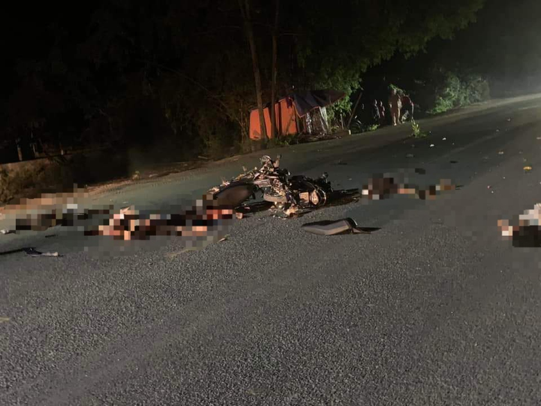 Số người tử vong trong vụ TNGT ở Hoà Bình nâng lên 3 người - Ảnh 1. Số người tử vong trong vụ TNGT ở Hoà Bình nâng lên 3 người - Ảnh 1.