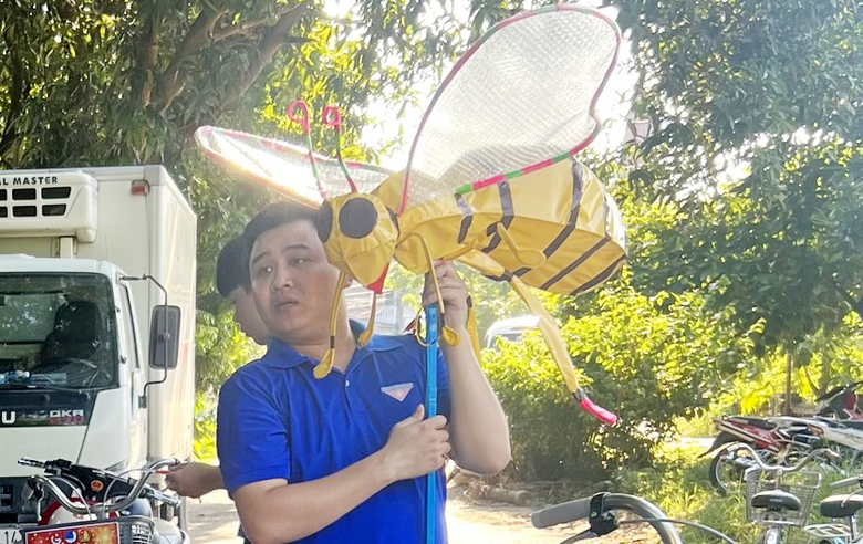 Đ&egrave;n Trung thu mini t&ocirc; điểm th&ecirc;m cho Lễ hội Th&agrave;nh Tuy&ecirc;n - Ảnh 2.