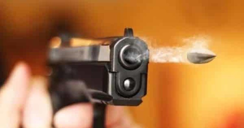 Ph&aacute;t hiện thi thể người đ&agrave;n &ocirc;ng tử vong b&ecirc;n cạnh khẩu s&uacute;ng bắn đạn ch&igrave; ở huyện đảo V&acirc;n Đồn - Ảnh 1.