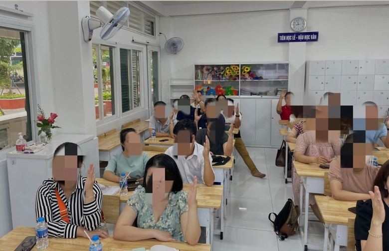 Trường tiểu học Hồng Hà đã trả lại tiền quỹ thu sai - Ảnh 1. Trường tiểu học Hồng Hà đã trả lại tiền quỹ thu sai - Ảnh 1.