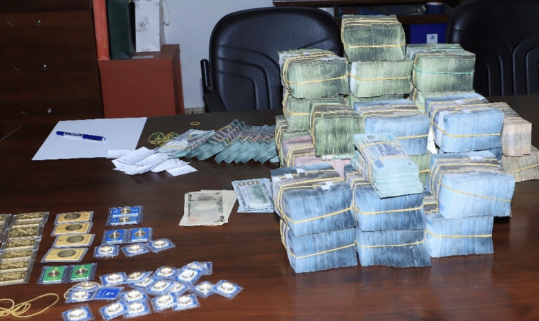 Triệt phá ổ siêu lừa đảo núp bóng công ty bất động sản và tóm hàng trăm đối tượng - Ảnh 1. Triệt phá ổ siêu lừa đảo núp bóng công ty bất động sản và tóm hàng trăm đối tượng - Ảnh 1.