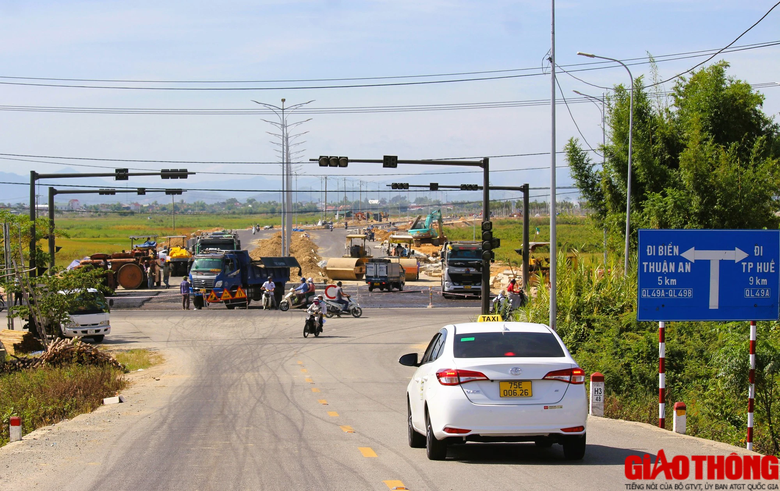 Th&ocirc;ng xe tuyến đường 370 tỷ nhiều năm chưa xong ở Huế trước ng&agrave;y 30/9 - Ảnh 7.