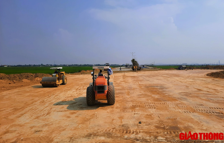 Th&ocirc;ng xe tuyến đường 370 tỷ nhiều năm chưa xong ở Huế trước ng&agrave;y 30/9 - Ảnh 9.