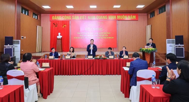 Đảng bộ Văn ph&ograve;ng Bộ GTVT ho&agrave;n th&agrave;nh xuất sắc nhiệm vụ năm 2023- Ảnh 4.