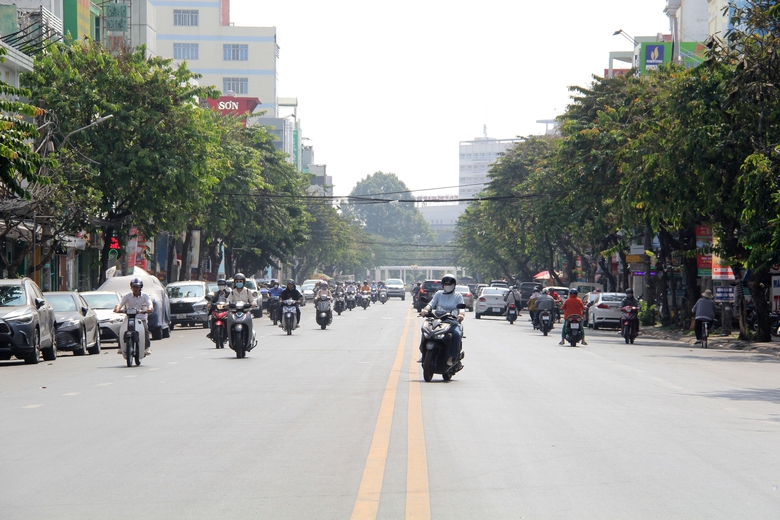 Nhiều tuyến đường ở Cần Thơ "kho&aacute;c &aacute;o mới" đ&oacute;n tết Gi&aacute;p Th&igrave;n 2024- Ảnh 9.