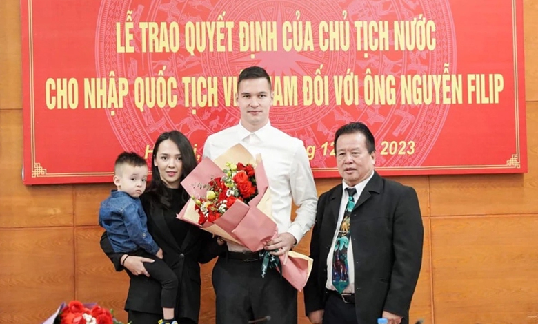 Nguyễn Filip kể h&agrave;nh tr&igrave;nh 9 năm nhập quốc tịch Việt Nam- Ảnh 1.