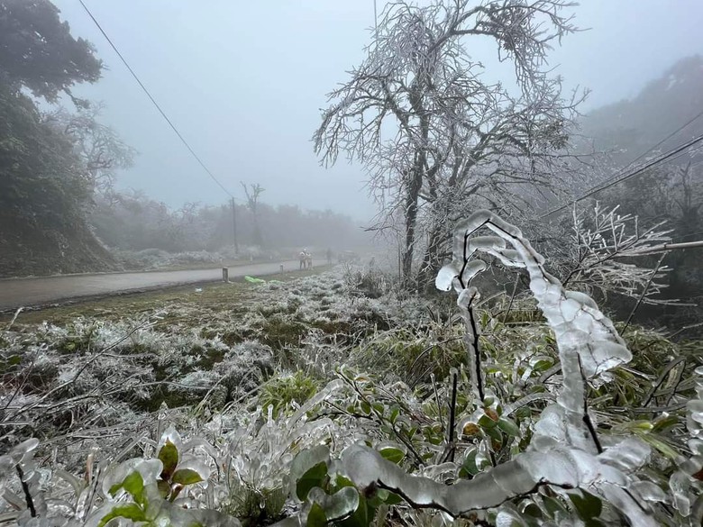 Băng gi&aacute; xuất hiện tại Cao Bằng v&agrave; Lạng Sơn, cơ quan chức năng khuyến c&aacute;o g&igrave;?- Ảnh 3.