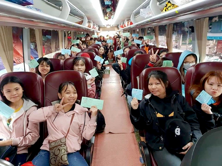 Những chuyến xe nghĩa t&igrave;nh hồi hương đ&oacute;n Tết- Ảnh 3.