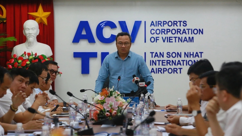 Cảng hàng không Tân Sơn Nhất phải hỗ trợ kiều bào, người dân về quê đón Tết thuận lợi nhất- Ảnh 2. Cảng hàng không Tân Sơn Nhất phải hỗ trợ kiều bào, người dân về quê đón Tết thuận lợi nhất- Ảnh 2.