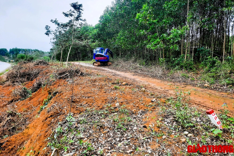 Ngổn ngang c&aacute;c khu t&aacute;i định cư cao tốc Bắc - Nam qua Quảng Trị - Ảnh 3.