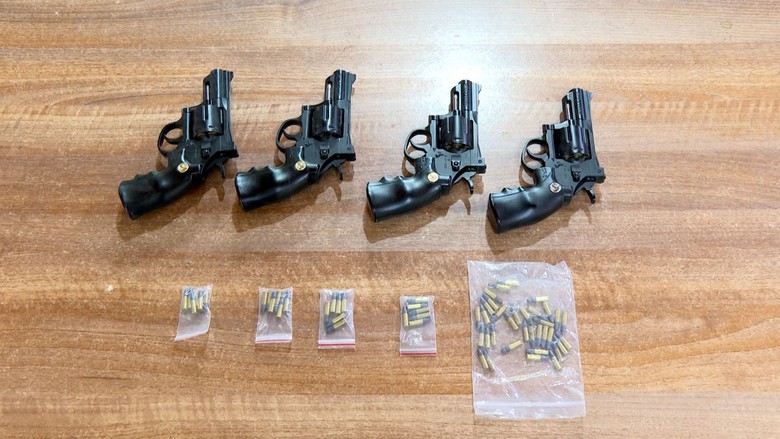 Lời khai của nh&oacute;m thanh ni&ecirc;n mang s&uacute;ng đi cướp 8 tỷ đồng, bắn một người bị thương- Ảnh 5.