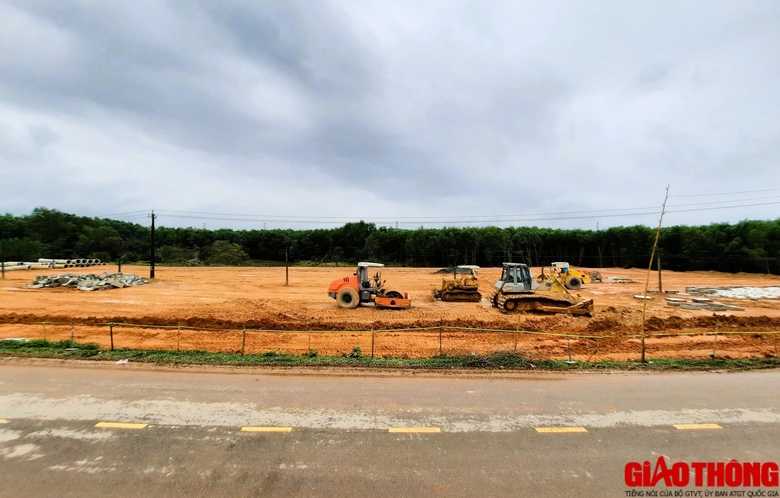 Quảng Trị: Đẩy tiến độ x&acirc;y dựng c&aacute;c khu t&aacute;i định cư cao tốc Vạn Ninh - Cam Lộ- Ảnh 4.