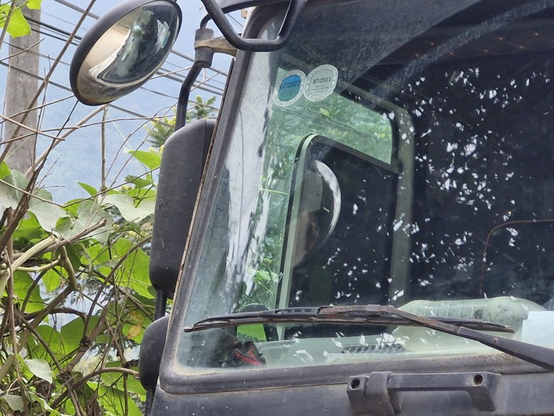 Bắc Kạn: Xuất hiện xe chở c&oacute; ngọn, hết hạn đăng kiểm phục vụ dự &aacute;n l&agrave;m đường- Ảnh 6.