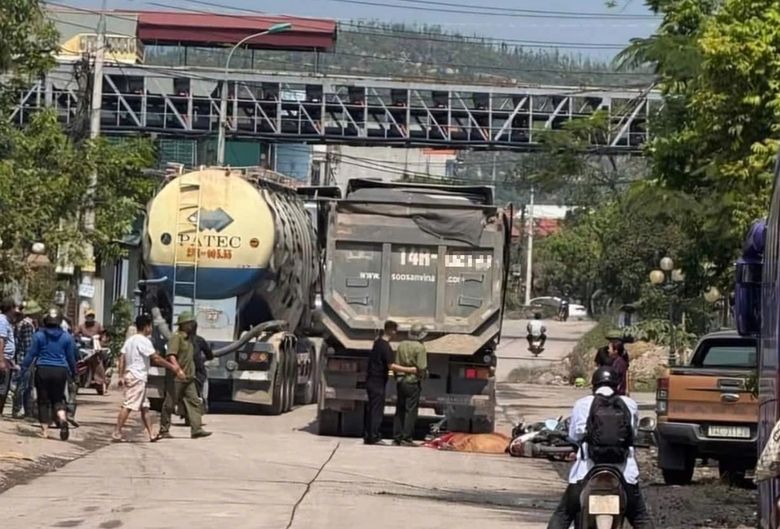 Quảng Ninh: Va chạm trên đường liên khu, một tài xế xe máy tử vong thương tâm- Ảnh 1. Quảng Ninh: Va chạm trên đường liên khu, một tài xế xe máy tử vong thương tâm- Ảnh 1.
