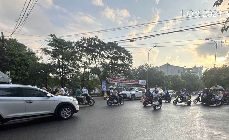 Nam Định tạm giữ 91 phương tiện sau 10 ngày xử lý học sinh vi phạm giao thông- Ảnh 2. Nam Định tạm giữ 91 phương tiện sau 10 ngày xử lý học sinh vi phạm giao thông- Ảnh 2.