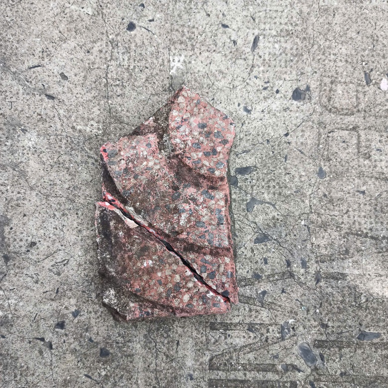 Khởi tố, bắt tạm giam kẻ đập vỡ k&iacute;nh, uy hiếp t&agrave;i xế &ocirc; t&ocirc; c&ocirc;ng nghệ- Ảnh 3.